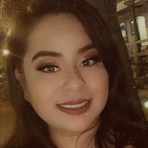 Meet your Posher, Lilibeth